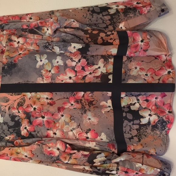 Tolani collection Adele button down Boho Floral patches Long Sleeve Blouse XL - Picture 10 of 10